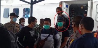 Dikawal Propam, Iptu HA Penipuan Mobil Tiba di Sekupang Usai Ditangkap di Pelalawan