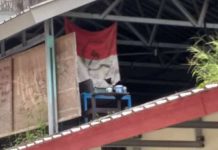 Bendera Merah Putih Bergambar Palu Arit Ditemukan di Unhas