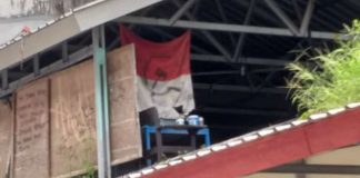 Bendera Merah Putih Bergambar Palu Arit Ditemukan di Unhas