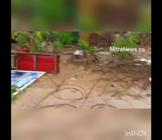 Angin Puting Beliung Menerjang Lampung