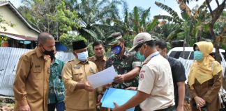 Kunjungan Sekretaris Daerah Kampar Tinjau lokasi Jatuh Pesawat Tempur Milik AU