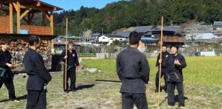 Universitas Jepang Luluskan Mahasiswa Program Studi Ninja Pertama Kali