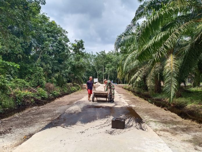 tmmd-ke-108-kodim-bengkalis-percepat-pembangunan-di-desa-temiang