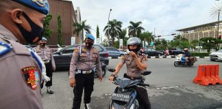 Propam Polda Riau Tindaklanjuti Inpres No 6 Tahun 2020 Tentang Percepatan Penanganan Covid-19 tindaklanjuti-inpres-nomer-6-tahun-2020-tentang-percepatan-penanganan-covid-19-propam-polda-riau-lakukan-penertiban-personil