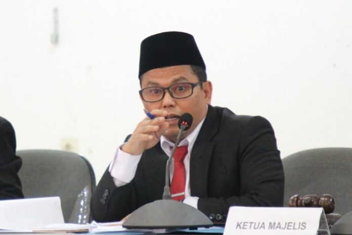 ketua-bawaslu-riau-selama-sebulan-kampanye-calon-kepala-daerah-sudah-2-801-kali-pertemuan