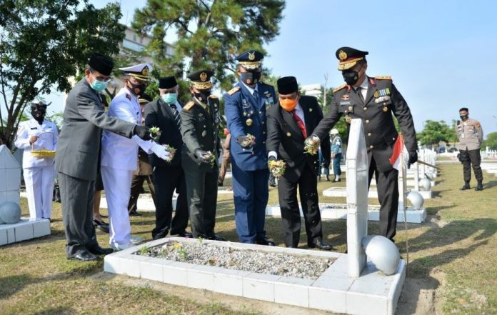 Ziarah-Makam-Pahlawan-Wagubri-Generasi-Penerus-Harus-Tau-Tujuan-Ziarah