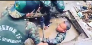 Aksi Heroik Serka Erik Nyemplung ke Gorong-gorong untuk Bersihkan Sampah aksi-heroik-serka-erik-nyemplung-ke-gorong-gorong-untuk-bersihkan-sampah