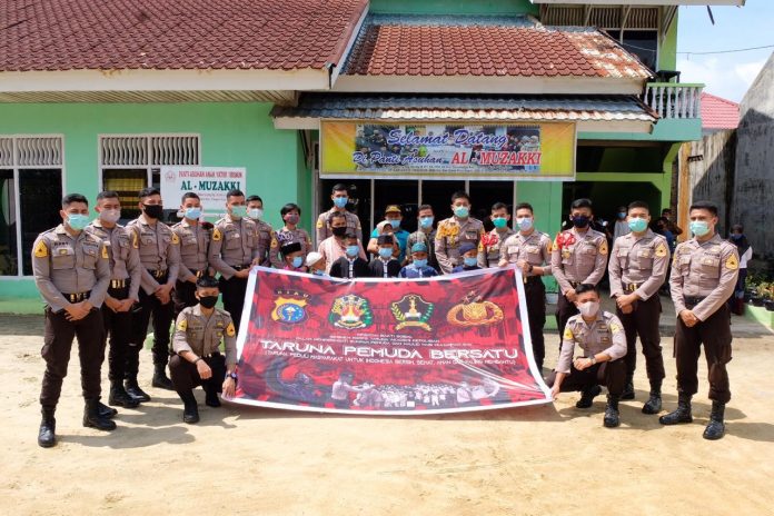 peringati-hari-sumpah-pemuda-taruna-akpol-riau-gelar-bhakti-sosial