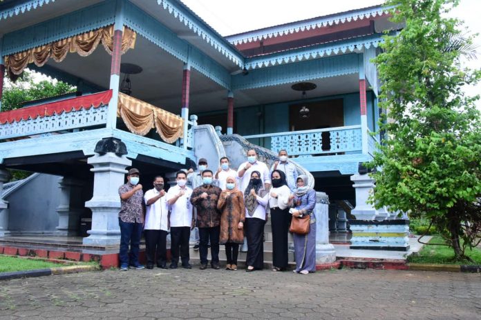 Kunjungi Anjungan Riau di TMII, Syahrial Abdi: Anjungan Ini Harus Kita Optimalkan