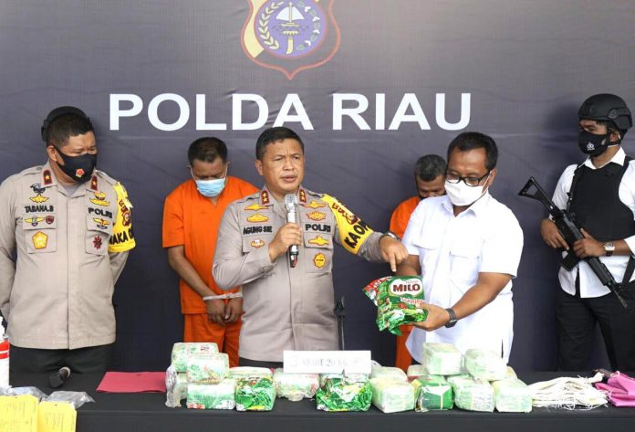 Tim-Harimau-Kampar-Gulung-Bandar-Narkoba-Jenis-Sabu-Seberat-20-KG,-2-Pelaku-Meninggal
