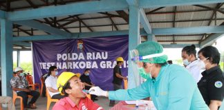 Ditresnarkoba Polda Riau Lakukan Test Narkoba DiLingkup Tenaga Kerja ditresnarkoba-polda-riau-lakukan-test-narkoba-dilingkup-tenaga-kerja