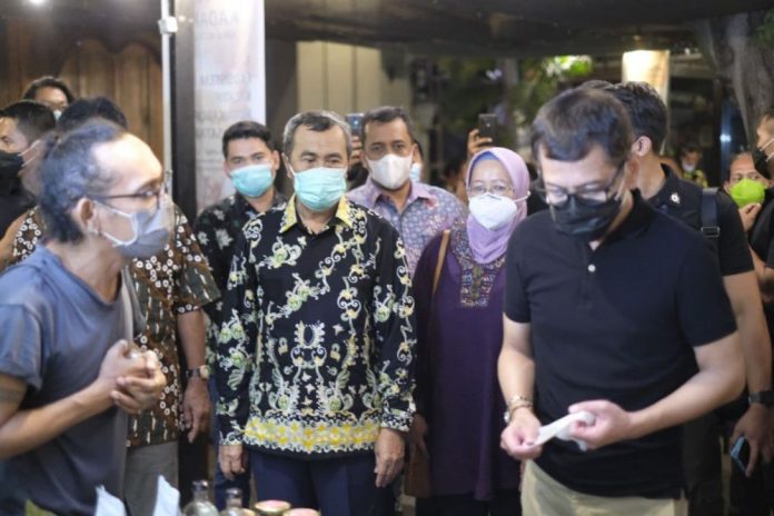 gubri-promosikan-batik-riau-di-bali