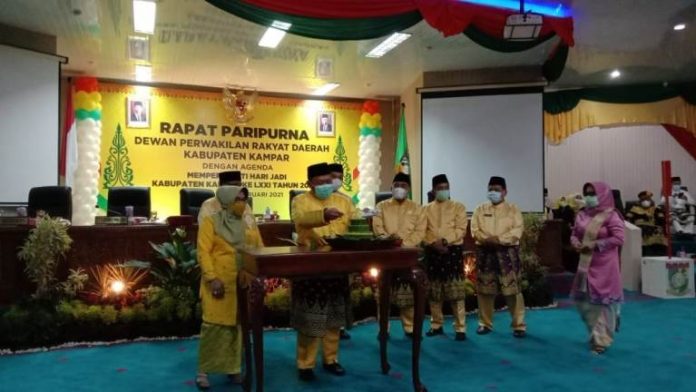 Rapat Paripurna DPRD Kabupaten Kampar Dalam Rangka HUT Kampar ke-71