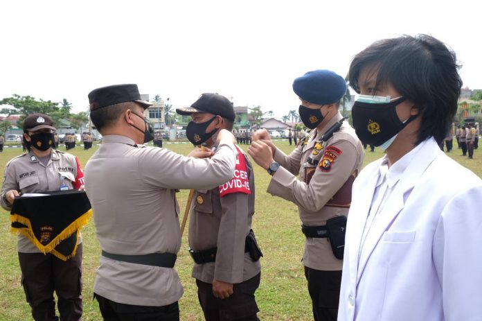 Kapolda Riau Siapkan Bhabinkamtibmas Dan Tenaga Medis Kepolisian Sebagai Tracer dan Vaksinator.