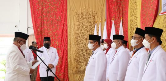 Pengurus PMI Sumbar Kukuhkan Pengurus PMI Kota Padang Masa Bhakti 2021-2026 Pengurus PMI Sumbar Kukuhkan Pengurus PMI Kota Padang Masa Bhakti 2021-2026