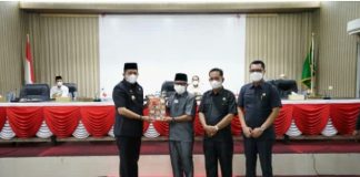 DPRD Kepulauan Meranti Laksanakan Sidang Paripurna Penyampaian Nota Keuangan RAPBD Perubahan 2021 DPRD Kepulauan Meranti Laksanakan Sidang Paripurna Penyampaian Nota Keuangan RAPBD Perubahan 2021