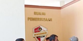 Bupati Kuansing Dibawa KPK ke Mapolda Riau Hingga Kini Belum Keluar