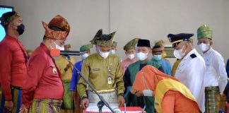 Bupati H. Muhammad Adil Lantik 8 Pejabat di Pemkab Kepulauan Meranti Bupati H. Muhammad Adil Lantik 8 Pejabat di Pemkab Kepulauan Meranti