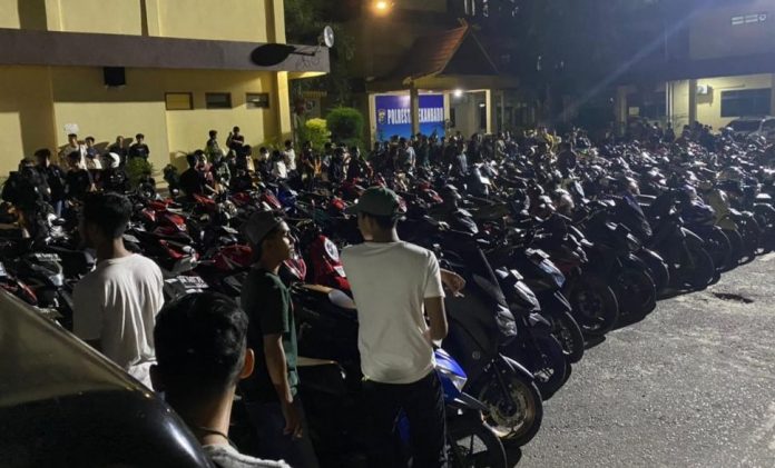 Polres Pekanbaru Amankan 4 Remaja Bawa Sajam dan Ratusan Sepeda Motor