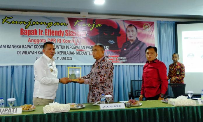 Percepatan Pembangunan Meranti, Bupati HM Adil Dialog Dengan Anggota DPR RI