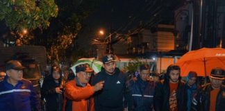 Bobby Nasution Tinjau Korban Banjir di Medan hingga Pukul 03.00 Dini Hari Foto: dok. Pemkot Medan