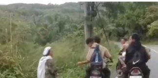 Viral, Pelajar Tapsel Jadi Sorotan: Tendang Nenek-Bully Teman hingga Pingsan Viral, Pelajar Tapsel Jadi Sorotan: Tendang Nenek-Bully Teman hingga Pingsan