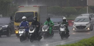 BMKG Prediksi Hujan Lebat di Seluruh RI hingga 1 Januari, Waspada Banjir! BMKG Prediksi Hujan Lebat di Seluruh RI hingga 1 Januari, Waspada Banjir!