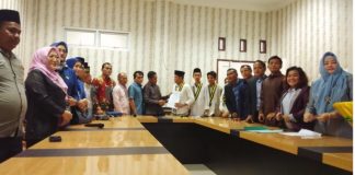 DPRD Rohil Dari Empat Komisi Gelar RDP Dengan Mahasiswa