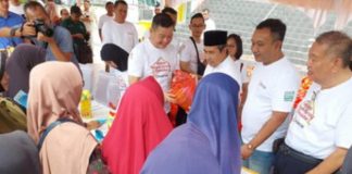Sinar Mas Group Gelar Pasar Murah dan Bazar Minyak Goreng untuk Warga Sinar Mas Group Gelar Pasar Murah dan Bazar Minyak Goreng untuk Warga