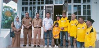 Ikut Perlombaan Catur di Thailand, Bupati Rohil Pelepasan Secara Simbolis Kepada Nathasya