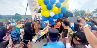 Bupati Rohil Meresmikan Jembatan Air Hitam Dengan Panjang 140 Meter