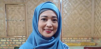 Anak Mantan Gubernur Riau, Yuliawati PAW Syahroni Tua di DPRD Riau