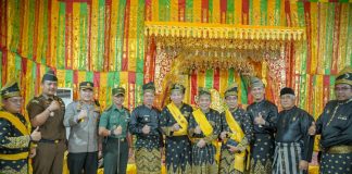 Bupati Rohil Afrizal Sintong Hadiri Pengukuhan Pengurus MKA dan DPH LAM Rohil