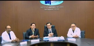 IJN Perkenalkan Prosedur Pertama di Malaysia untuk Stenosis Katup Aorta (Dari kiri ke kanan) YBhg Datuk Dr. Kumara Gurupparan a/l Ganesan, Consultant Cardiologist - YBrs Dr. Hasri Samion, Chief Clinical Officer - YBhg Datuk Dr. Shaiful Azmi Yahaya, Head of Cardiology/Senior Consultant Cardiologist - YBhg Dato’ Dr. Suhaini Kadiman, Head of Anaesthesia & Intensive Care Department.