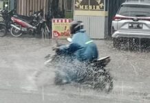 BMKG : Hujan Masih Berpotensi Guyur Riau Hari Ini BMKG : Hujan Masih Berpotensi Guyur Riau Hari Ini