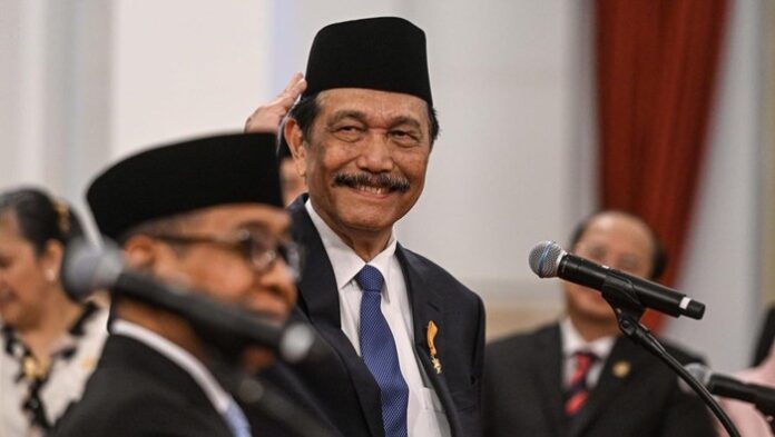 potret-luhut-yang-tetap-dapat-posisi-saat-presiden-berganti-1_169