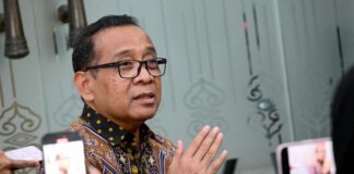 Menko PMK Pratikno Soroti Kerugian Negara Hampir Rp 200 T Imbas WNI Berobat ke Luar Negeri Menko PMK Pratikno Soroti Kerugian Negara Hampir Rp 200 T Imbas WNI Berobat ke Luar Negeri