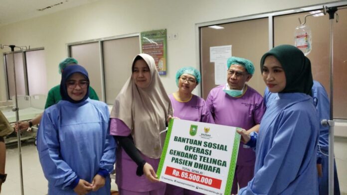 17 Pasien Dhuafa di RSUD Arifin Achmad Terima Bantuan Operasi Gendang Telinga