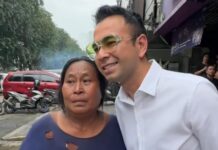 Protes Disebut Dibantu Raffi Ahmad, Ibu Penjual Kacang di Kelapa Gading Klarifikasi Protes Disebut Dibantu Raffi Ahmad, Ibu Penjual Kacang di Kelapa Gading Klarifikasi