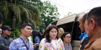 Rombongan Seruni Kabinet Merah Putih Tinjau Sejumlah Lokasi di Pekanbaru Rombongan Seruni Kabinet Merah Putih Tinjau Sejumlah Lokasi di Pekanbaru