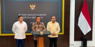 Istana Bicara Nasib MBG Usai Dadan Hindayana Dicopot dari Kepala BGN Istana Bicara Nasib MBG Usai Dadan Hindayana Dicopot dari Kepala BGN